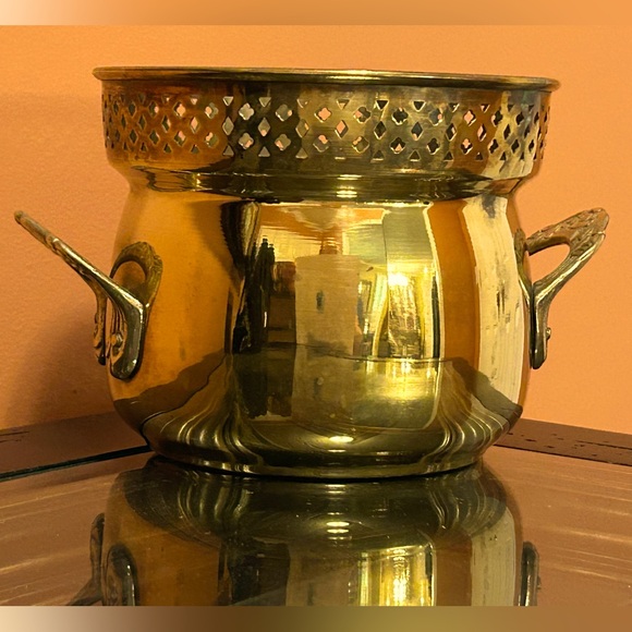 Vintage Brass Planter - Picture 2 of 7